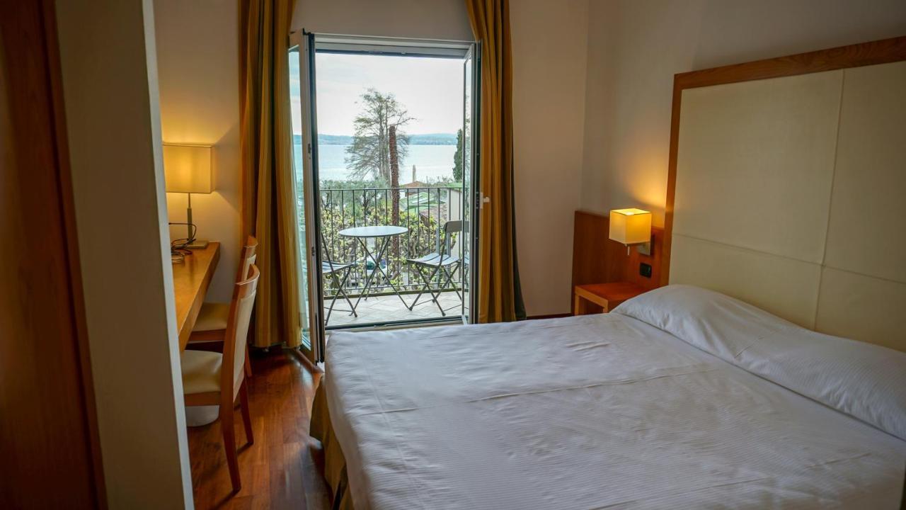 Hotel Mavino Sirmione Eksteriør billede